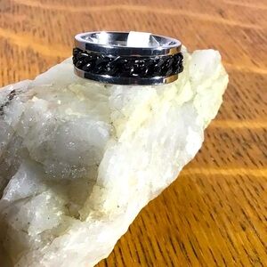 Stainless Steel Black Chain Fidget Ring - Size 10